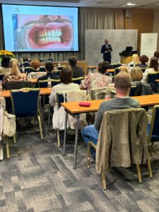 El Dr.Gallardo imparte un seminario para la Sociedad Eslovena de Ortodoncia el pasado 7 de abril de 2025.