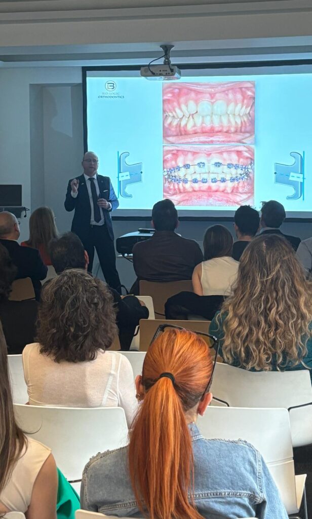 El Dr.Rafael Gallardo impartió un seminario en Atenas (Grecia) el pasado 5 de abril de 2025